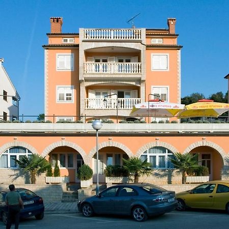Apartments Valentino فيرسار المظهر الخارجي الصورة