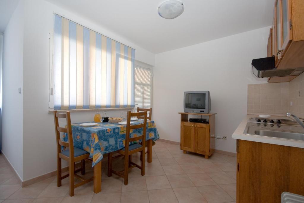 Apartments Valentino فيرسار الغرفة الصورة