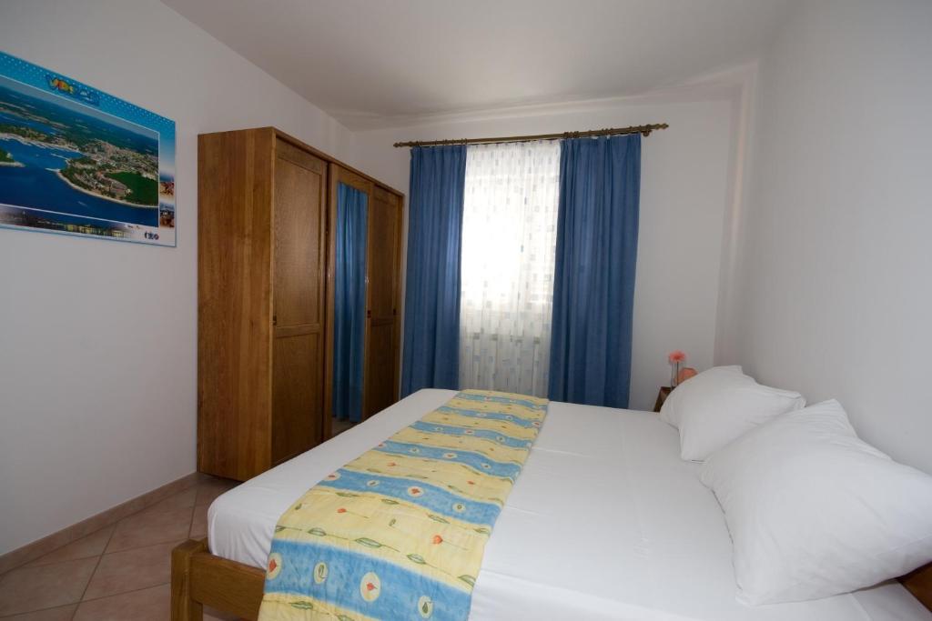 Apartments Valentino فيرسار الغرفة الصورة